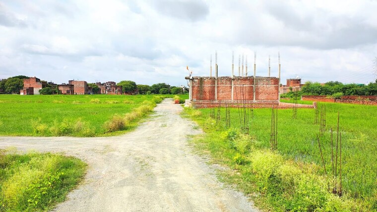 Garden, parao  2000 Sq.Ft. Plot In Parao Varanasi 10129963