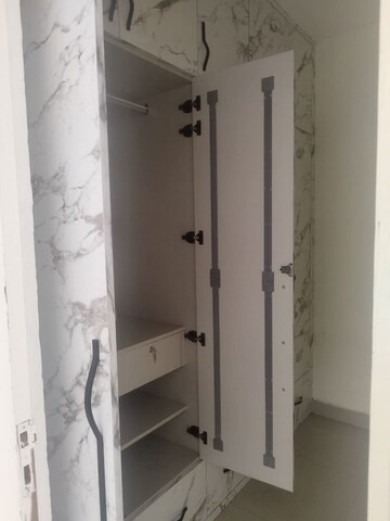 Bathroom in 4 BHK Apartment at Imperia Esfera, Sector 37c – for Rent