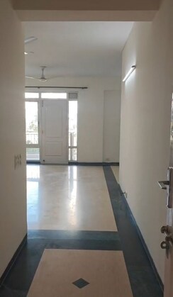3 BHK + Servant Room Apartment For Rent in Bestech Park View City 1
