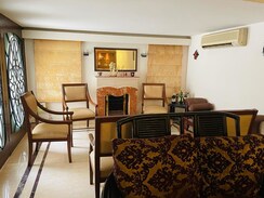 2 BHK + Extra Room Builder Floor For Rent in Chittaranjan Park