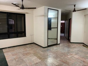 Room in 3 BHK Apartment at Hiranandani Estate, Ghodbunder Road – for Rent