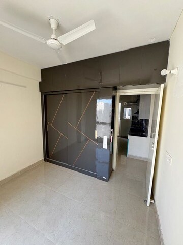 Room in 2 BHK Apartment at Signature The Millennia 3, Sector 37d – for Rent