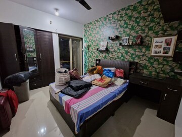 Bedroom in 2 BHK Builder Floor at Hiranandani Eagleridge Wing A, Thane West – for Rent