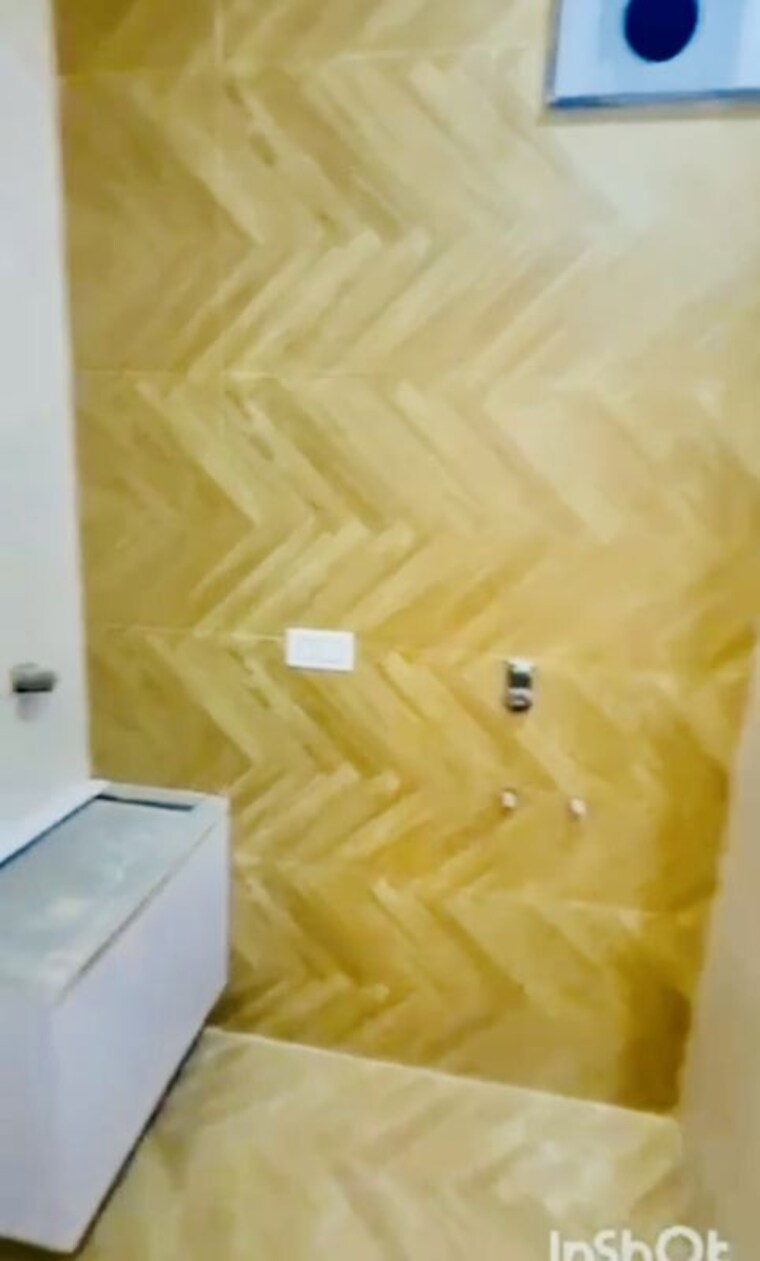 Bathroom, rohini sector 13 3 Bedroom 1100 Sq.Ft. Apartment In Rohini Sector 13 Delhi 10130040