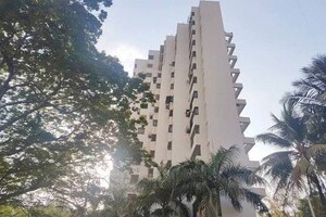 1 BHK Apartment – Exterior View View at Andheri West - for Rent