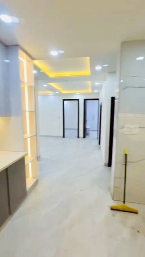 Room in 3.5 BHK Apartment at Sector 22 Dwarka – for Sale