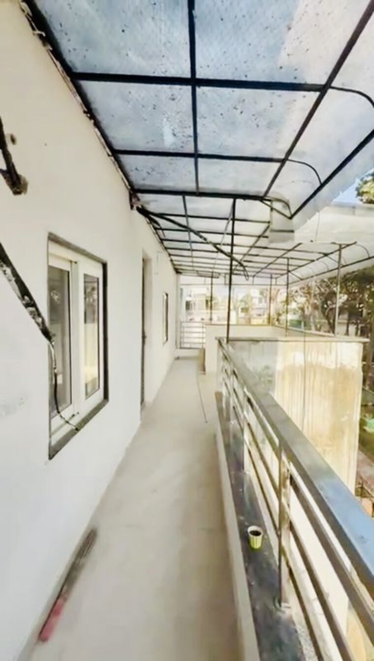 Balcony, sector 22 dwarka 3.5 Bedroom 1800 Sq.Ft. Apartment In Sector 22 Dwarka Delhi 10130079