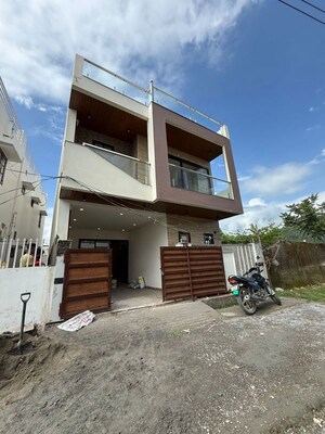 3 BHK Villa – Exterior View View at Raipur - for Sale