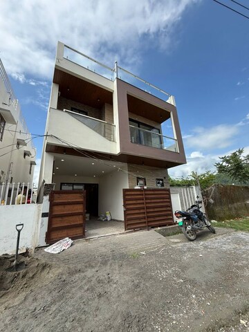 3 BHK Villa – Exterior View View at Raipur - for Sale