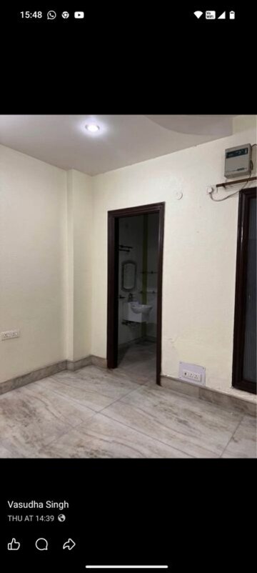 Room in 3 BHK Apartment at Amarpali Exotica, Sector 50 – for Sale