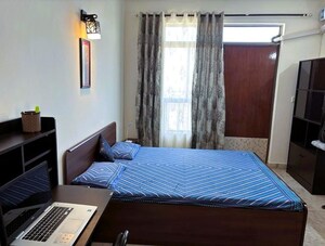 Bedroom in 2 BHK Apartment at Suncity Essel Tower, Sector 28 – for Rent