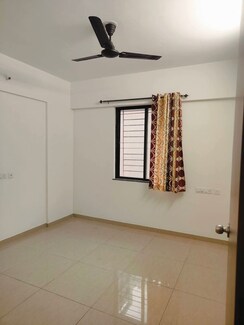 1 BHK Apartment For Rent in Blue Berry