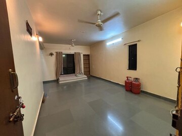 Room in 2 BHK Apartment at La Chapelle, Baner – for Rent