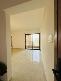2 BHK Apartment For Rent in Panache Flora