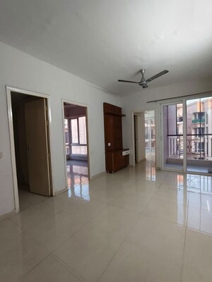 Room in 3 BHK Apartment at Signature Global City, Sector 37d – for Rent
