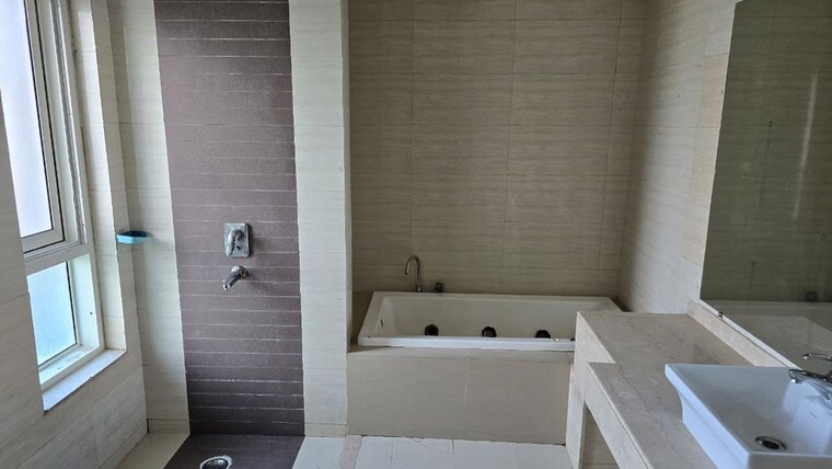 Bathroom, jaypee-kalypso-court 3 Bedroom 2650 Sq.Ft. Apartment In Sector 128 Noida 10130257