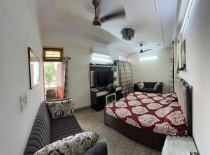 Room in 2 BHK Apartment at Vikas Puri – for Sale