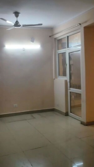 Room in 2 BHK Apartment at Supertech Ecovillage II, Sector 16b Greater Noida – for Rent