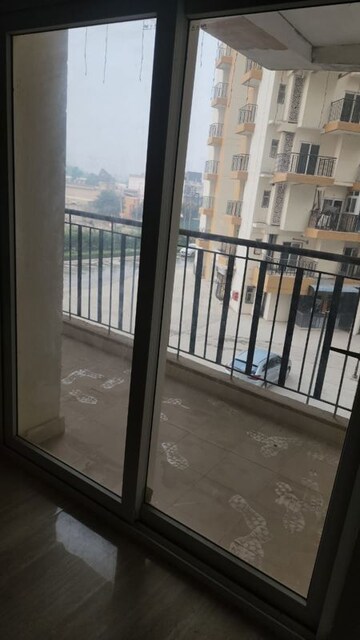 Balcony in 2.5 BHK Apartment at Amrapali Terrace Homes, Tech Zone 4 Greater Noida – for Sale