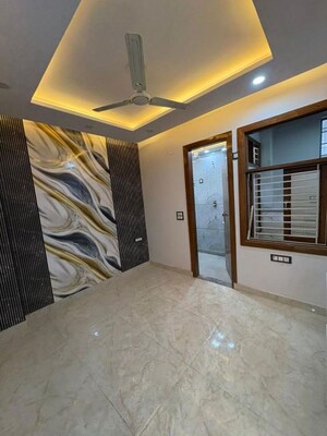 Bedroom in 2 BHK Builder Floor at Chanakya Place – for Sale