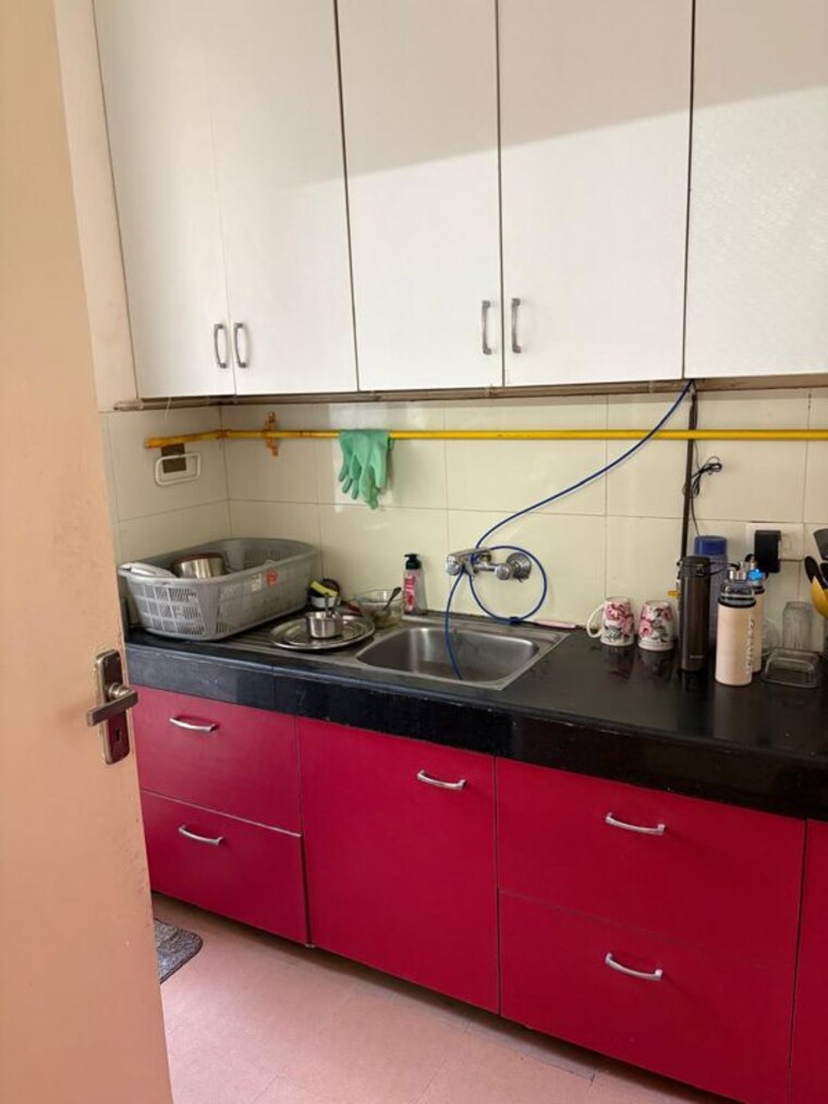 Kitchen, pioneer-park-phase-1 2 Bedroom 1300 Sq.Ft. Apartment In Sector 61 Gurgaon 10130272