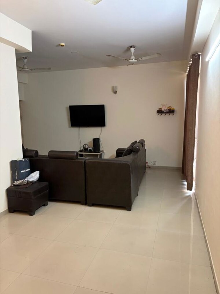 Master Bedroom, pioneer-park-phase-1 2 Bedroom 1300 Sq.Ft. Apartment In Sector 61 Gurgaon 10130272