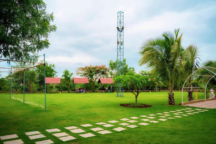 Garden, godrej-orchard-estate Commercial Office Space 7500 Sq.Ft. In Besa Nagpur 10130275