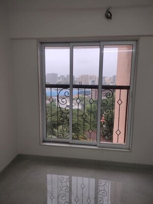 Room in 1 RK Apartment at Vile Parle West – for Rent