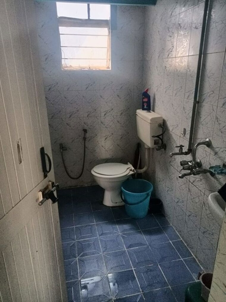 Bathroom, surobhi-park 2 Bedroom 1200 Sq.Ft. Apartment In Aundh Pune 10130280
