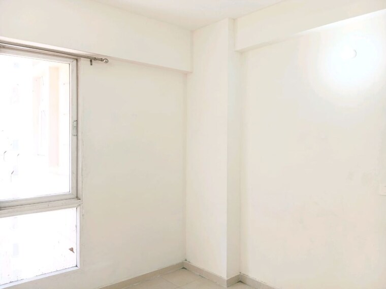 Room, signature-the-millennia-3 2 Bedroom 900 Sq.Ft. Apartment In Sector 37d Gurgaon 10130278