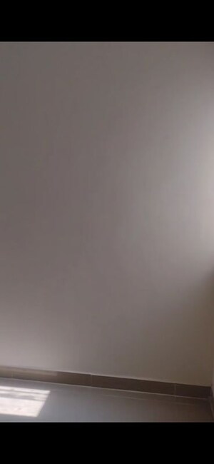 Room in 2.5 BHK Apartment at Amrapali Terrace Homes, Tech Zone 4 Greater Noida – for Sale