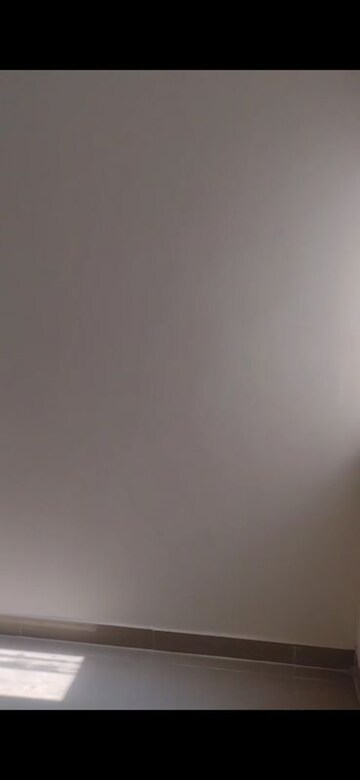 Room in 2.5 BHK Apartment at Amrapali Terrace Homes, Tech Zone 4 Greater Noida – for Sale