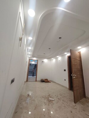 Building Lobby in 2 BHK Builder Floor at Govindpuri – for Sale