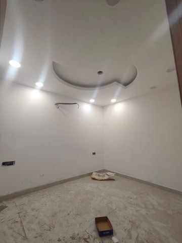 Room in 2 BHK Builder Floor at Govindpuri – for Sale
