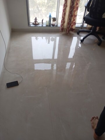 Room in 1 BHK Apartment at SIPL Sarit, Andheri East – for Sale