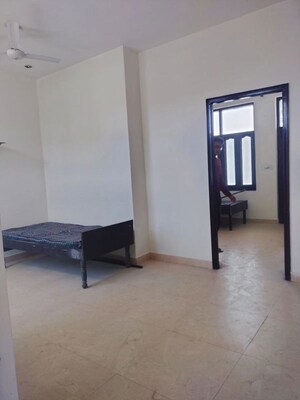 Room in 1 BHK Builder Floor at Ardee City, Sector 52 – for Rent