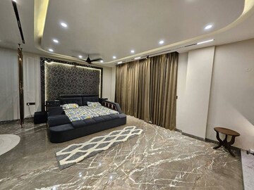 Bedroom in 4 BHK Apartment at BPTP Floors, Sector 70 – for Rent