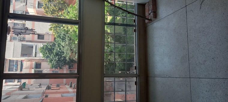 Balcony, ip extension 2 Bedroom 1000 Sq.Ft. Apartment In Ip Extension Delhi 10130358