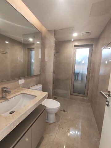 Bathroom in 3 BHK Builder Floor at Vijay Nagar – for Rent