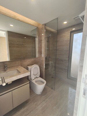 Bathroom in 3 BHK Builder Floor at Vijay Nagar – for Rent