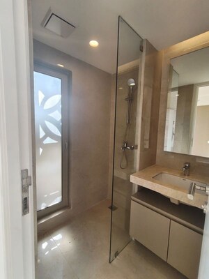 Bathroom in 3 BHK Builder Floor at Vijay Nagar – for Rent