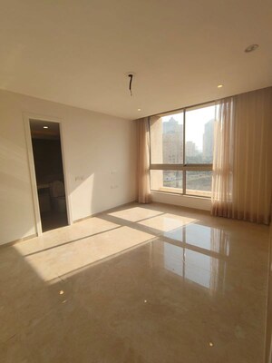 Room in 3 BHK Builder Floor at Vijay Nagar – for Rent