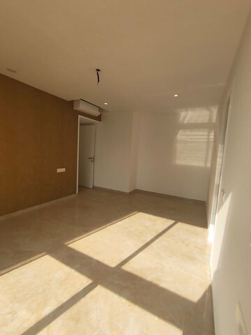 Room in 3 BHK Builder Floor at Vijay Nagar – for Rent