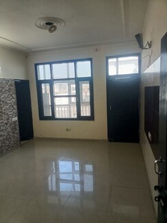 2 BHK + Pooja Room Apartment For Sale in Pir Machalla