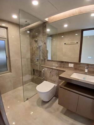 Bathroom in 3 BHK Builder Floor at Vijay Nagar – for Rent