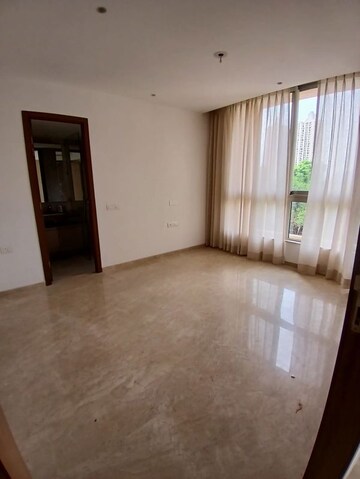 Room in 3 BHK Builder Floor at Vijay Nagar – for Rent