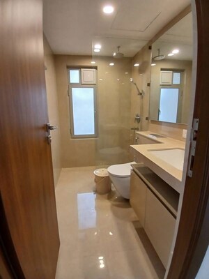 Bathroom in 3 BHK Builder Floor at Vijay Nagar – for Rent