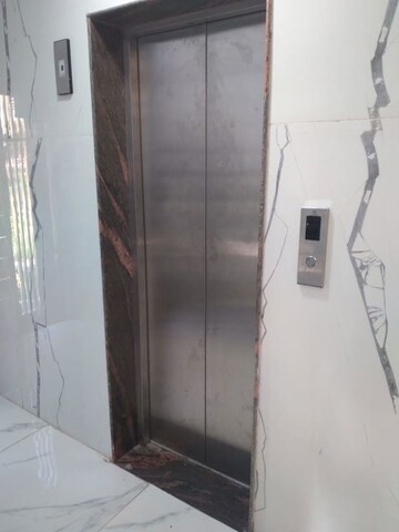 Building Lobby in 2 BHK Builder Floor at Suncity Township Gurgaon, Sector 54 – for Rent