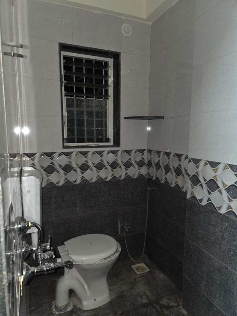 Bathroom, city-pride 1 Bedroom 600 Sq.Ft. Apartment In Kothrud Pune 10130378