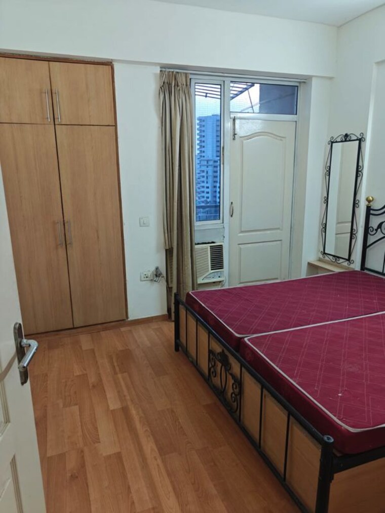 Balcony, ansal-plaza-sector-23 1 Bedroom 700 Sq.Ft. Independent House In Sector 23 Gurgaon 10130384